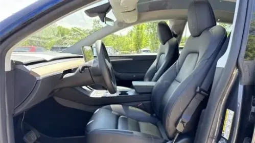 2023 Tesla Model Y 7SAYGDEE6PF835013