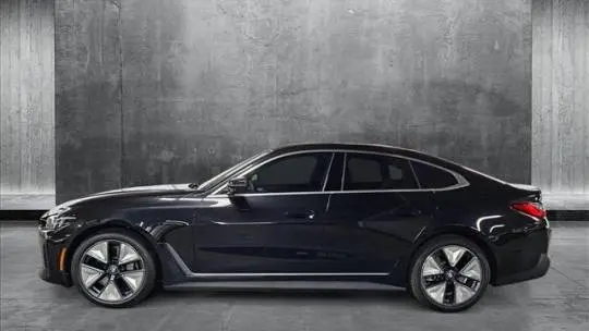 2025 BMW i4 WBY23HD09SFU80367