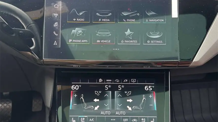 2022 Audi e-tron WA12AAGE2NB024478