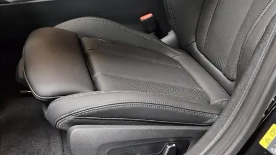 2025 BMW i4 WBY23HD09SFU80367