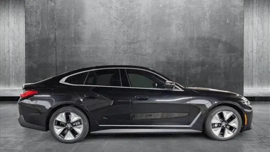 2025 BMW i4 WBY23HD09SFU80367