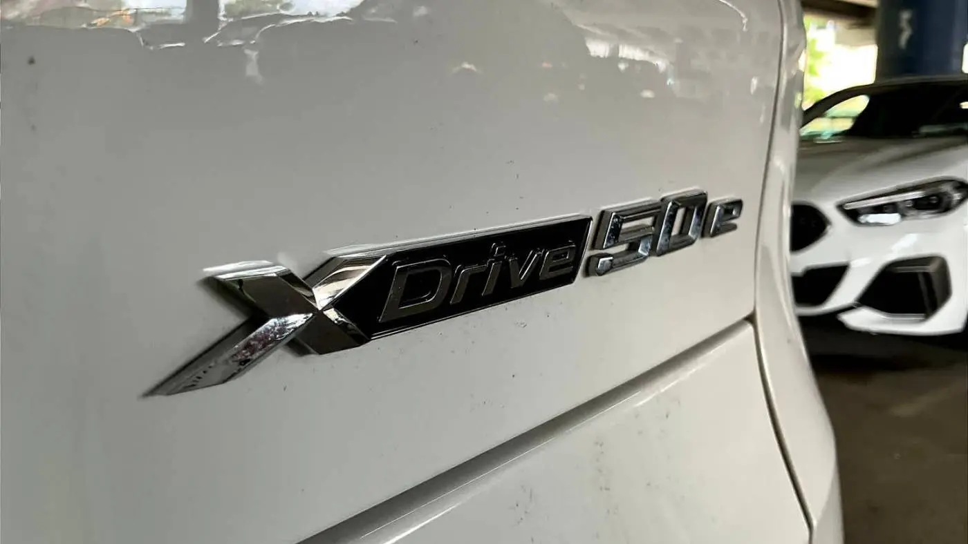 2024 BMW X5 5UX43EU08R9U23576