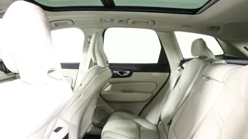 2023 Volvo XC60 YV4H60DXXP1219445