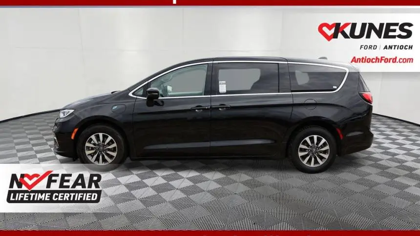 2023 Chrysler Pacifica 2C4RC1L7XPR626118
