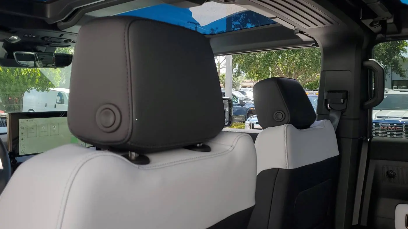2025 GMC HUMMER EV Pickup 1GT40DDA8SU116294