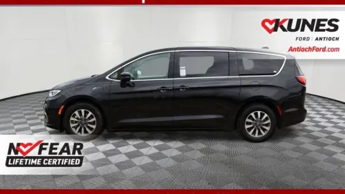 2023 Chrysler Pacifica 2C4RC1L7XPR626118