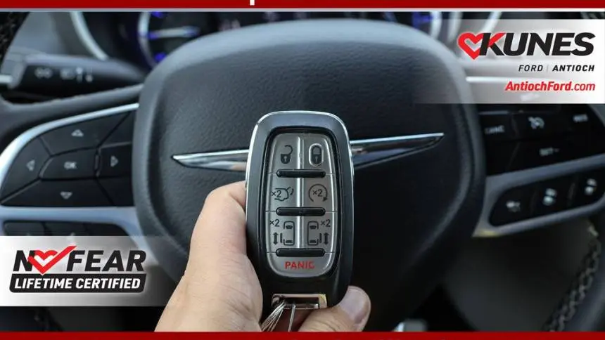 2023 Chrysler Pacifica 2C4RC1L7XPR626118