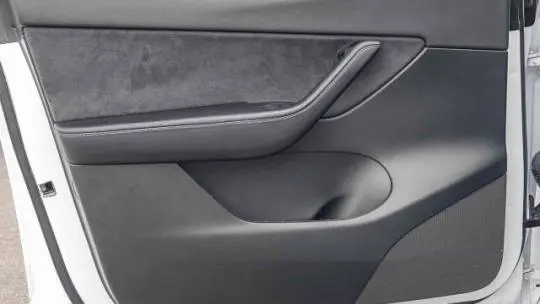 2022 Tesla Model Y 7SAYGDEE0NF409699