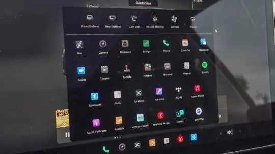 2022 Tesla Model Y 7SAYGDEE0NF409699
