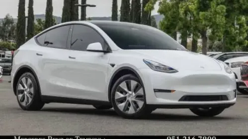 2022 Tesla Model Y 7SAYGDEE0NF409699