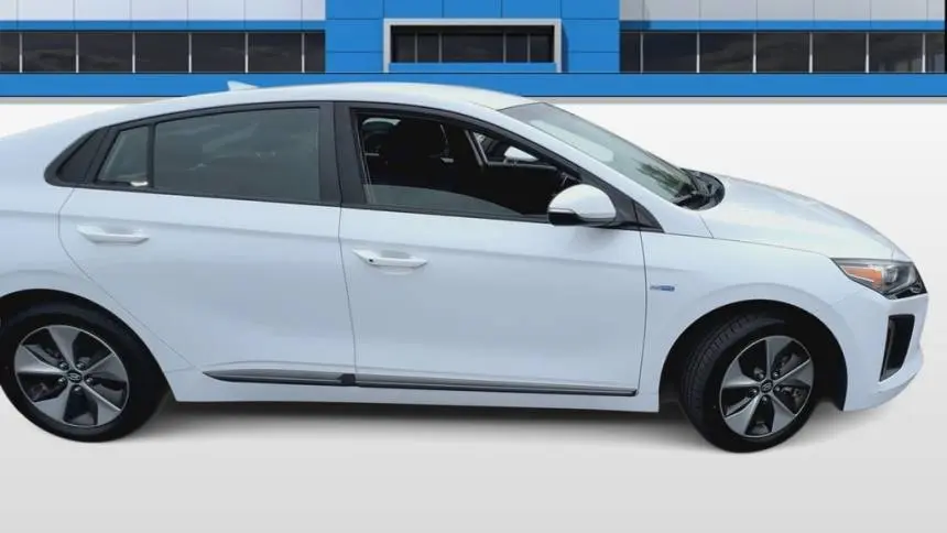 2019 Hyundai IONIQ KMHC75LH4KU034859