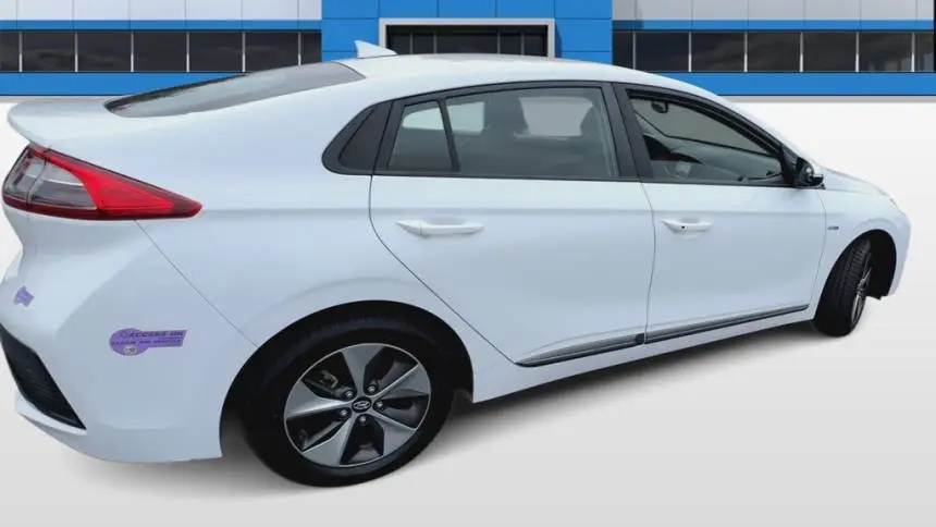 2019 Hyundai IONIQ KMHC75LH4KU034859