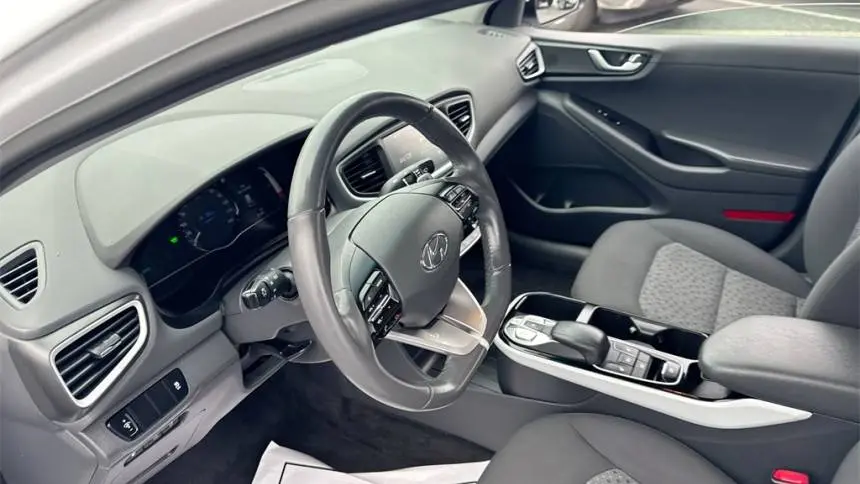 2019 Hyundai IONIQ KMHC75LH4KU034859