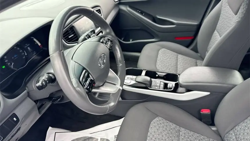 2019 Hyundai IONIQ KMHC75LH4KU034859