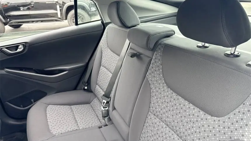 2019 Hyundai IONIQ KMHC75LH4KU034859