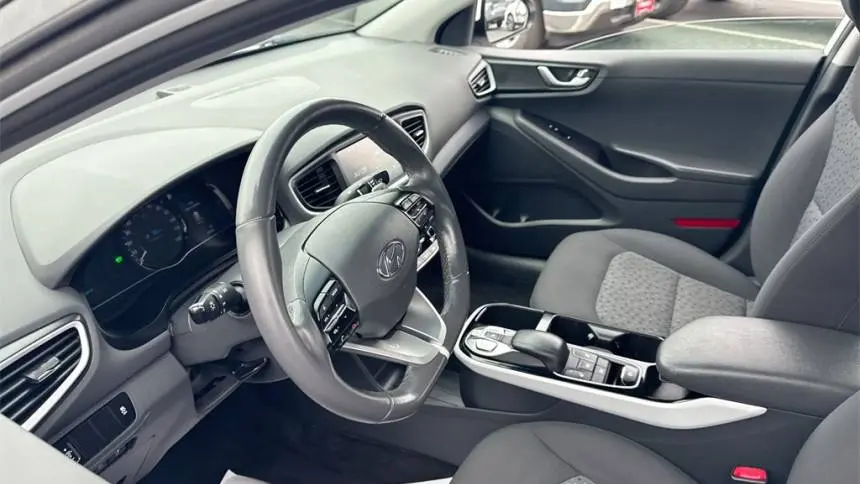 2019 Hyundai IONIQ KMHC75LH4KU034859
