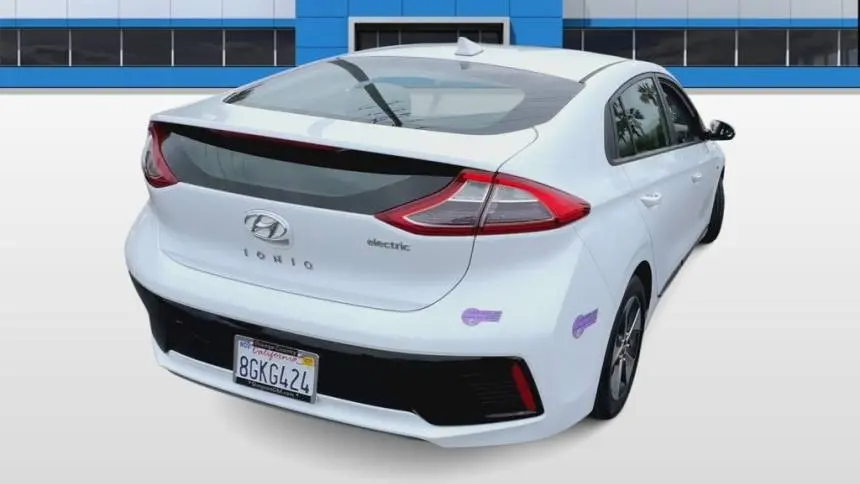 2019 Hyundai IONIQ KMHC75LH4KU034859