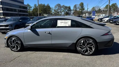 2025 Hyundai IONIQ 6 KMHM54AA4SA104940