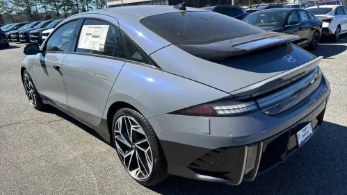 2025 Hyundai IONIQ 6 KMHM54AA4SA104940