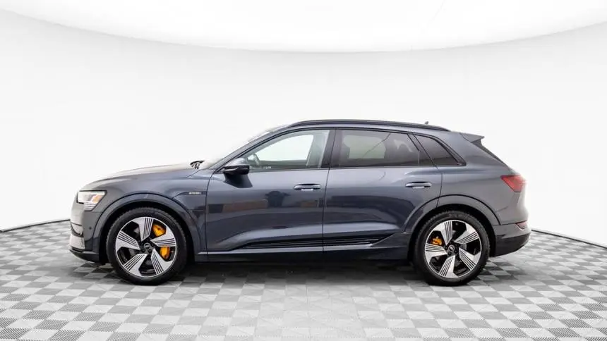 2022 Audi e-tron WA1LAAGE1NB022662