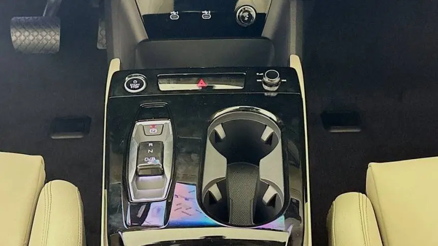 2025 Audi Q6 e-tron WA124BGF5SA035420