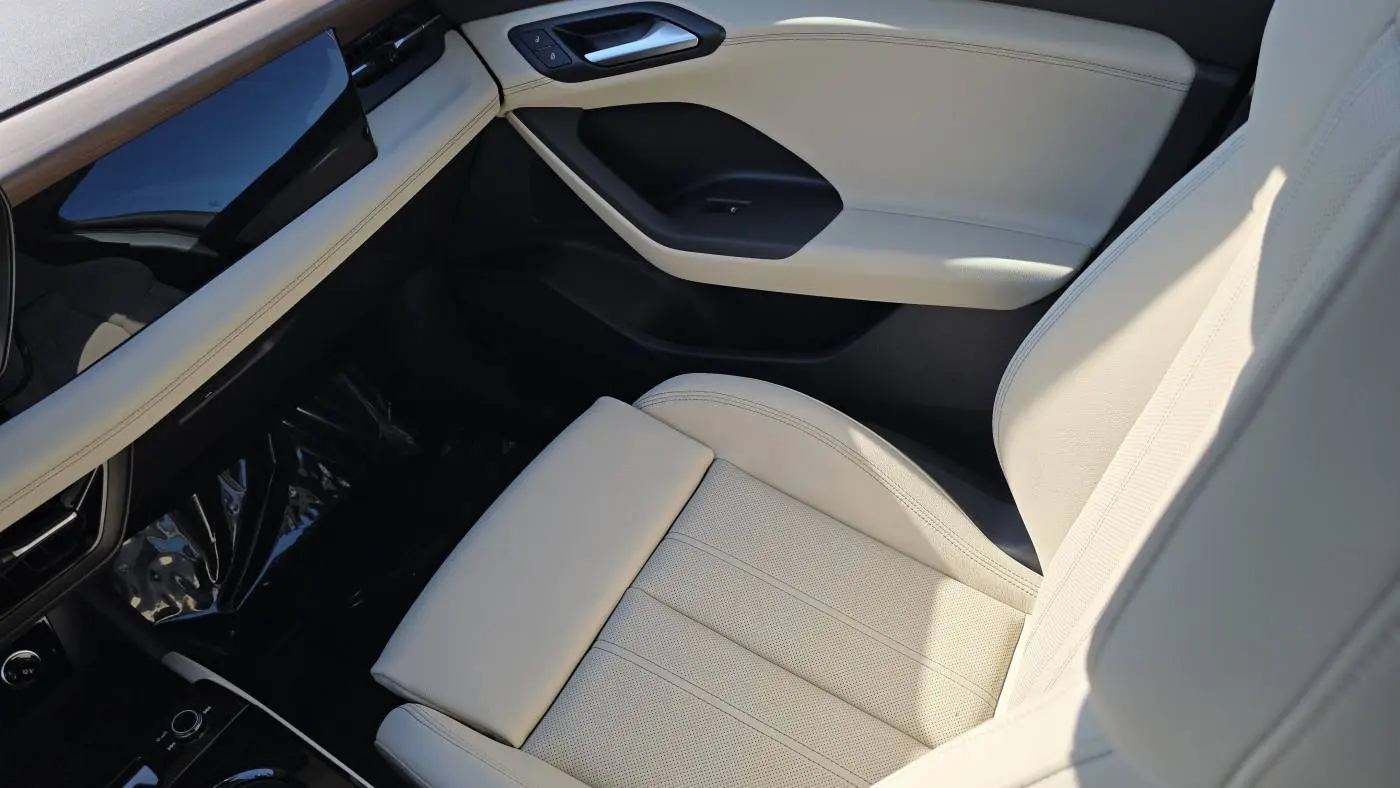 2025 Audi Q6 e-tron WA124BGF0SA043845