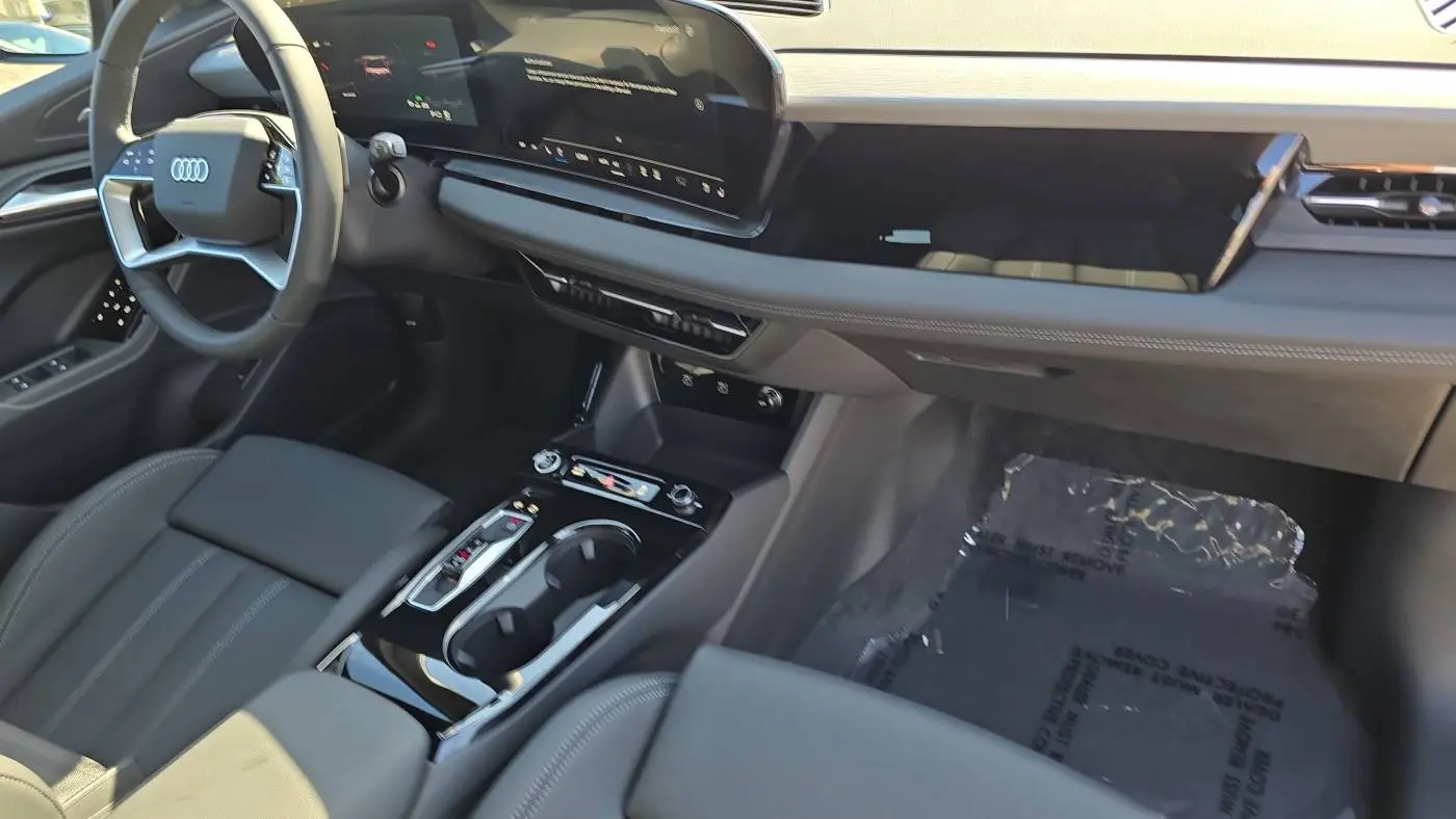 2025 Audi Q6 e-tron WA124BGF6SA025818