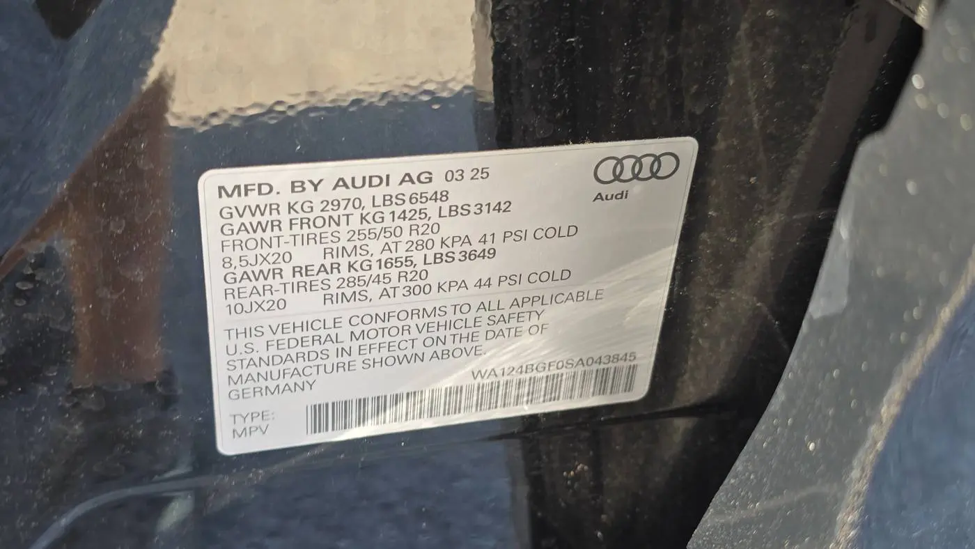 2025 Audi Q6 e-tron WA124BGF0SA043845