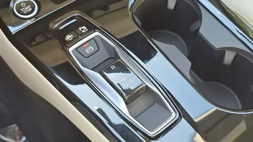 2025 Audi Q6 e-tron WA124BGF0SA043845