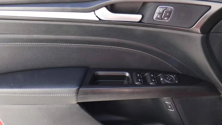 2017 Ford Fusion Energi 3FA6P0SUXHR191157