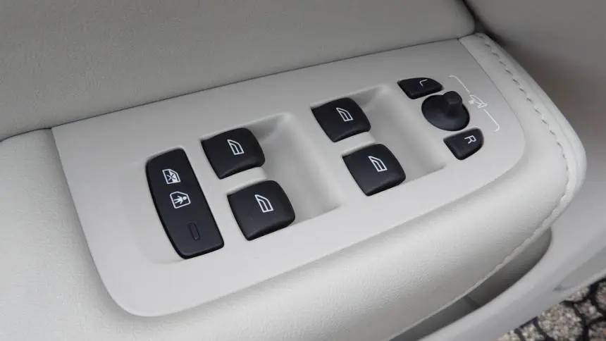 2022 Volvo XC60 YV4BR0DL8N1941651