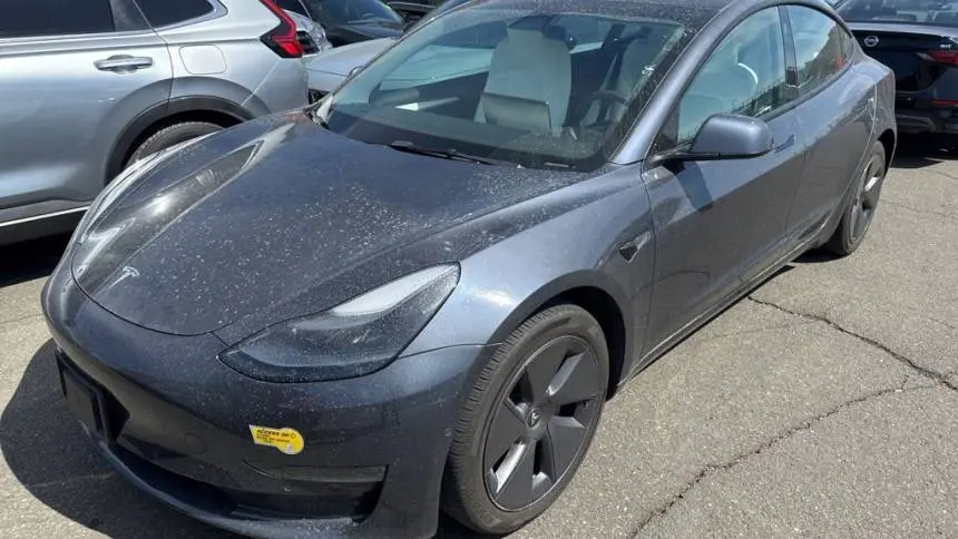 2022 Tesla Model 3 5YJ3E1EB9NF353067