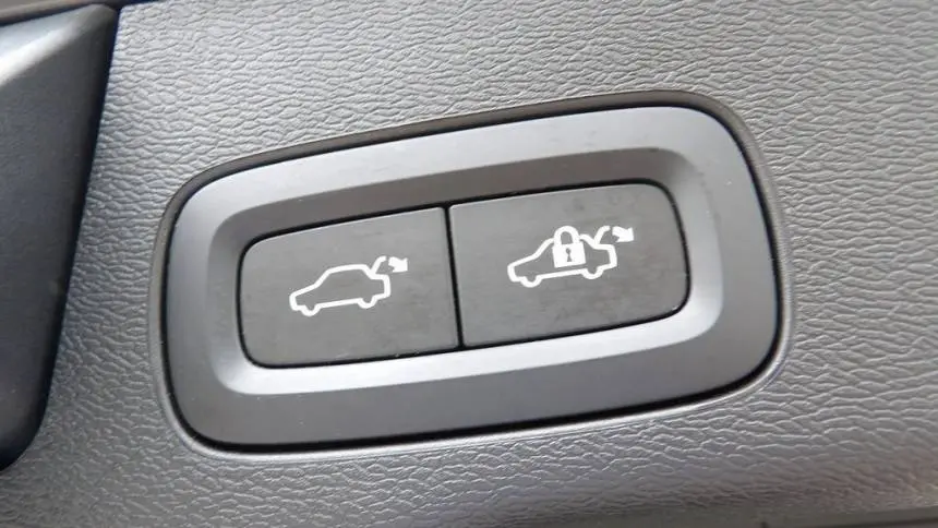 2022 Volvo XC60 YV4BR0DL8N1941651