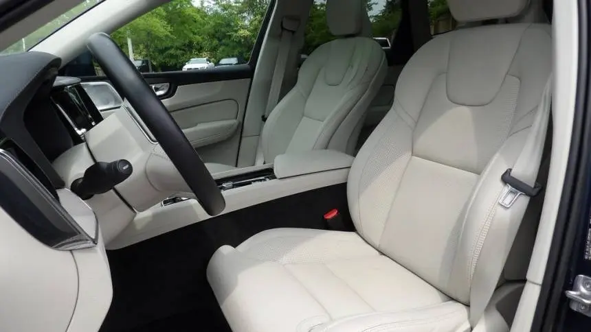 2022 Volvo XC60 YV4BR0DL8N1941651
