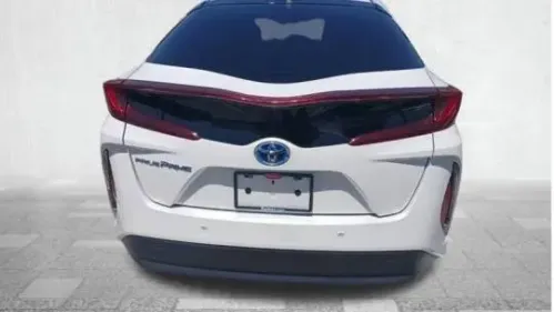 2017 Toyota Prius Prime - Images - 8
