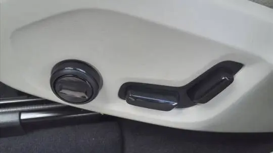 2025 Volvo XC60 YV4H60RC6S1189651