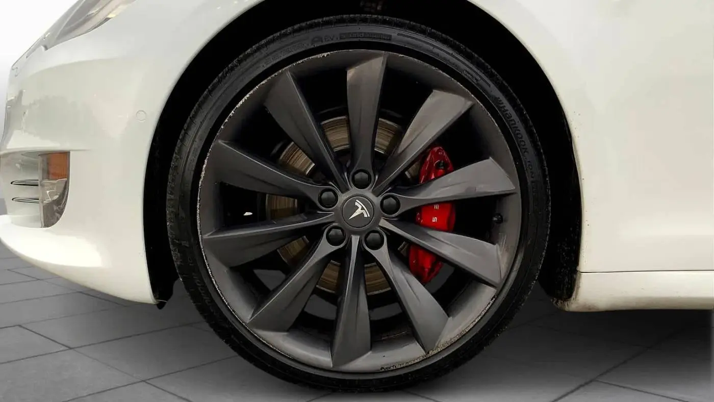 2016 Tesla Model S 5YJSA1E45GF171930