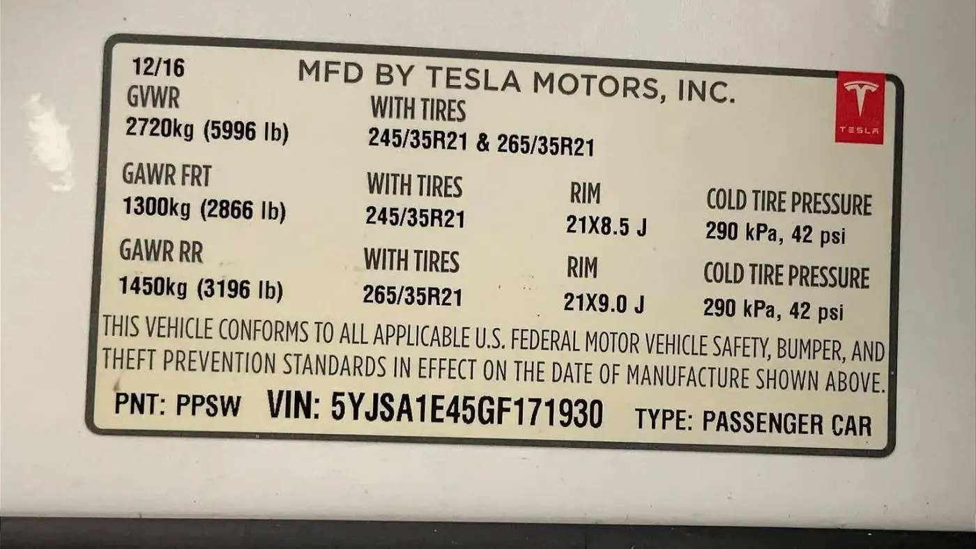 2016 Tesla Model S 5YJSA1E45GF171930