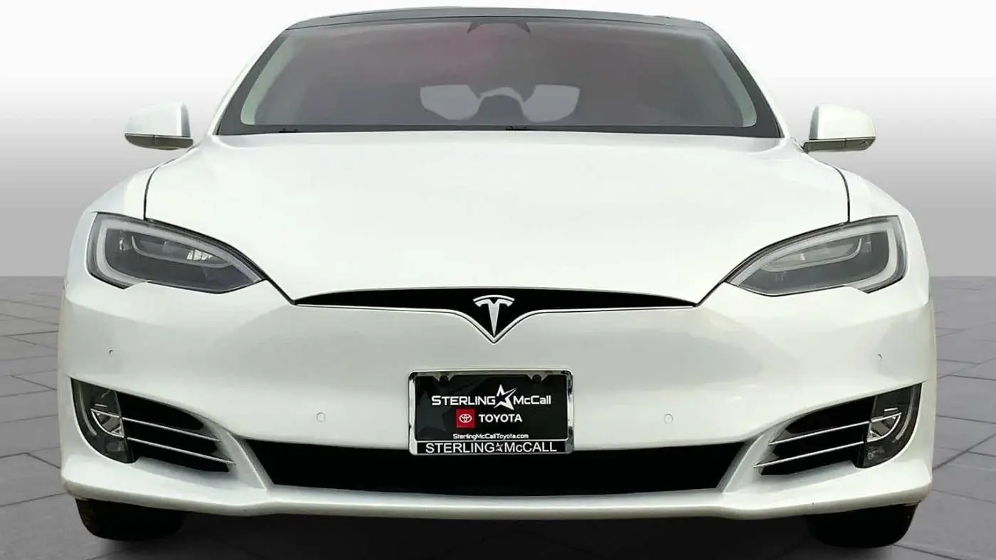 2016 Tesla Model S 5YJSA1E45GF171930