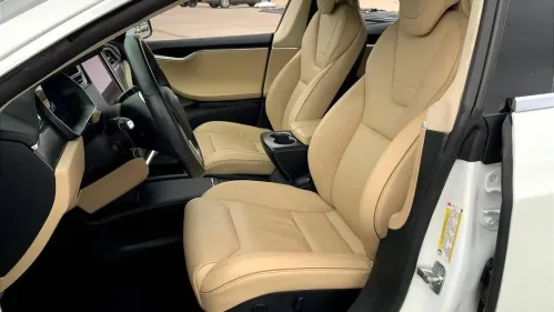 2016 Tesla Model S 5YJSA1E45GF171930