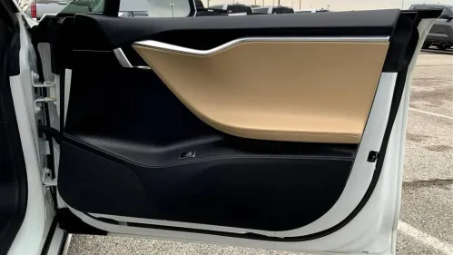 2016 Tesla Model S 5YJSA1E45GF171930