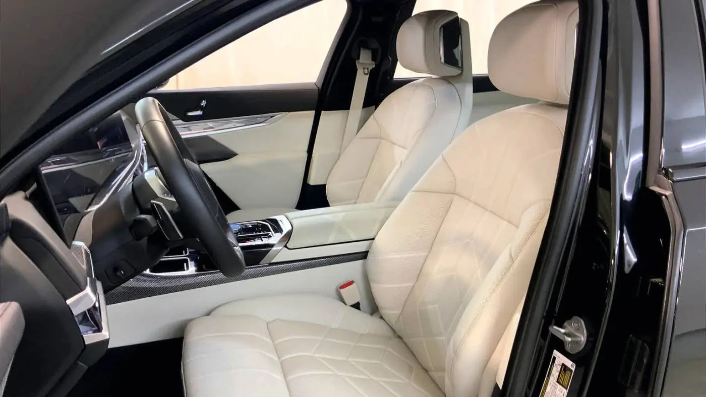2023 BMW i7 WBY53EJ06PCN69452