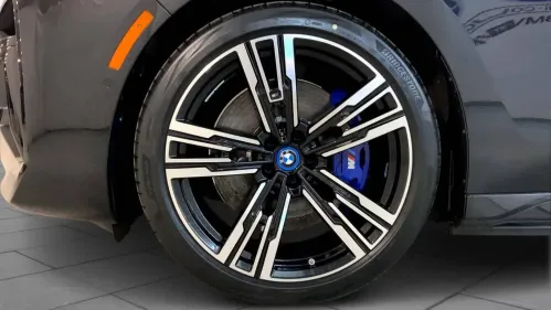 2023 BMW i7 WBY53EJ06PCN69452