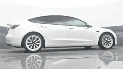 2022 Tesla Model 3 5YJ3E1EB8NF128011
