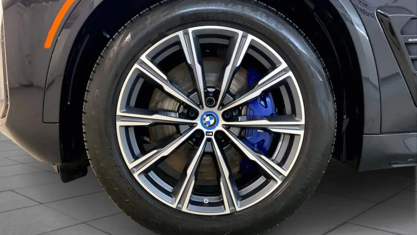 2024 BMW X5 5UX43EU01R9T89934