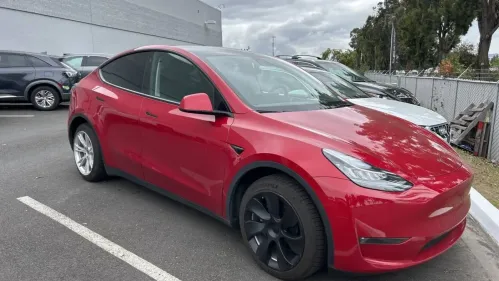2021 Tesla Model Y 5YJYGDEE7MF203842
