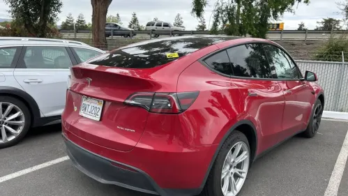 2021 Tesla Model Y 5YJYGDEE7MF203842