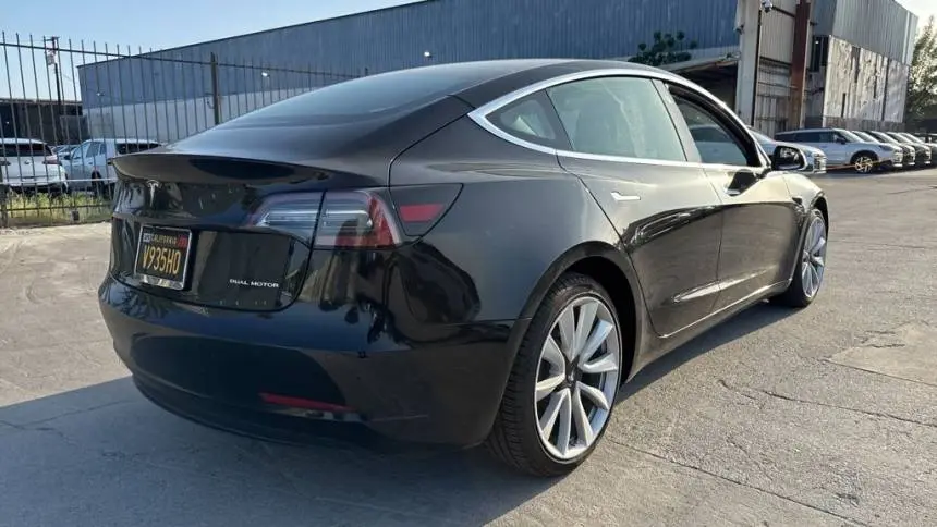 2020 Tesla Model 3 5YJ3E1EB8LF667676