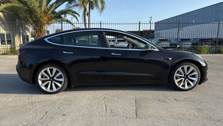 2020 Tesla Model 3 5YJ3E1EB8LF667676