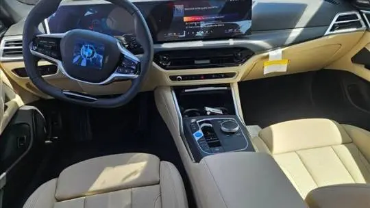 2025 BMW i4 WBY23HD01SFU84123